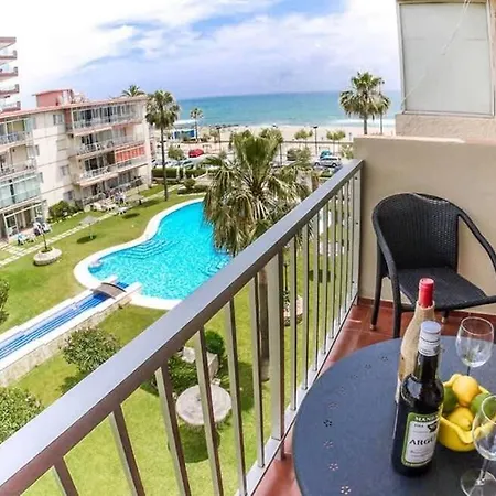 Lägenhet Seafront 2 Balconies Pool & Views