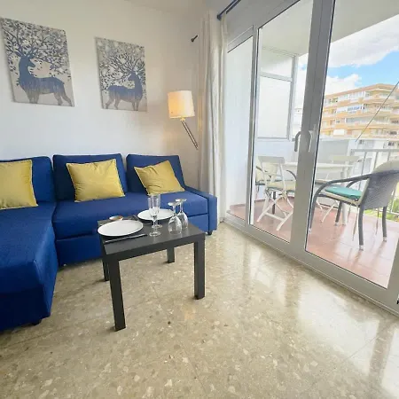Seafront 2 Balconies Pool & Views Lägenhet Fuengirola