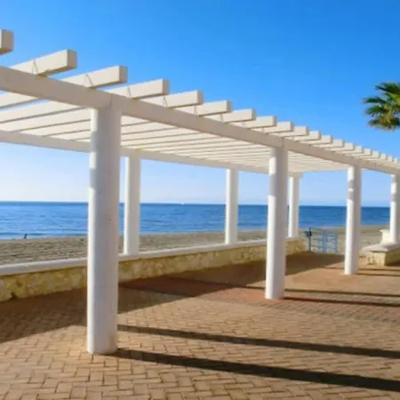 Lägenhet Seafront 2 Balconies Pool & Views Fuengirola